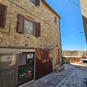 https://casa-in-borgo-medievale.it-tuscanyhotel.com
