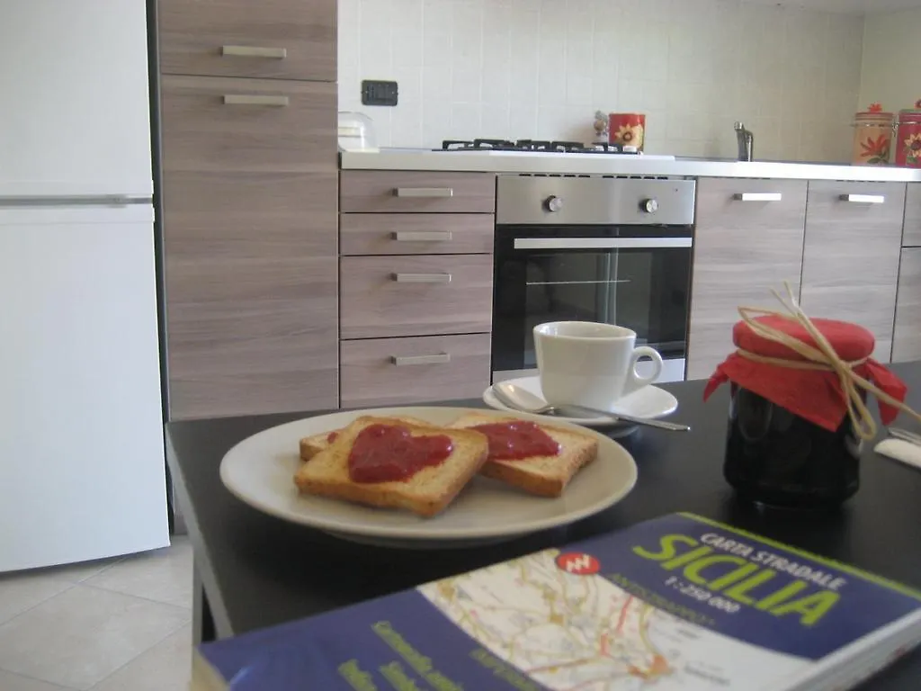 Casa Vacanze Kezia Apartment Torrenova  Italy